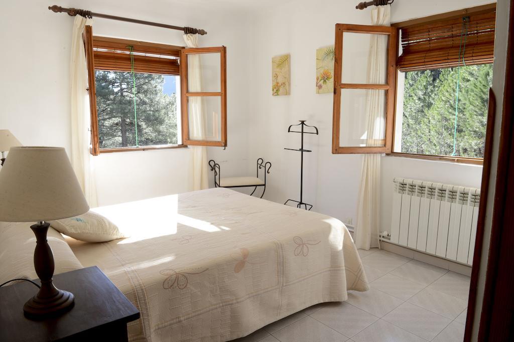 Hostal-Restaurante Fogon De Gredos Guisando Cameră foto